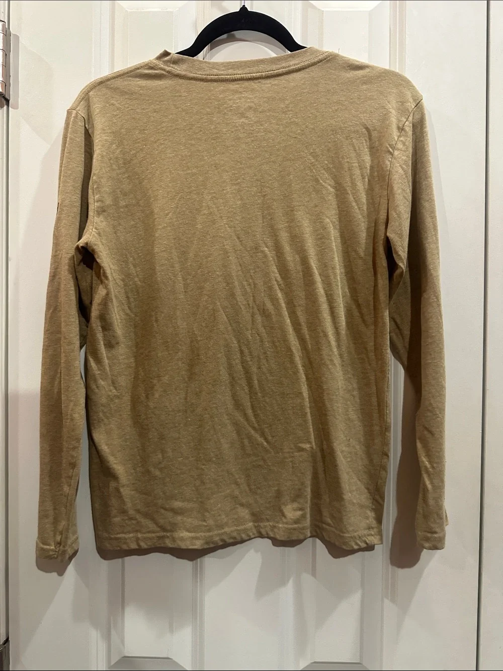 NWOT Kids Nautica Tan Long Sleeve Shirt with Green Sleeve Lettering size 14/16